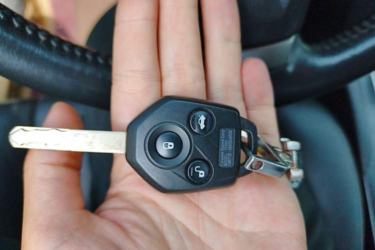 Used Subaru Outback 2014 2.5i Yashang Sport Edition Vehicle Key
