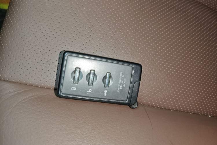Used Subaru Outback 2014 2.5i Yashang Smart Edition Vehicle Key