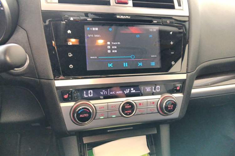 Used Subaru Outback 2015 2.5i Luxury Navigation Edition Audio And AC Panel