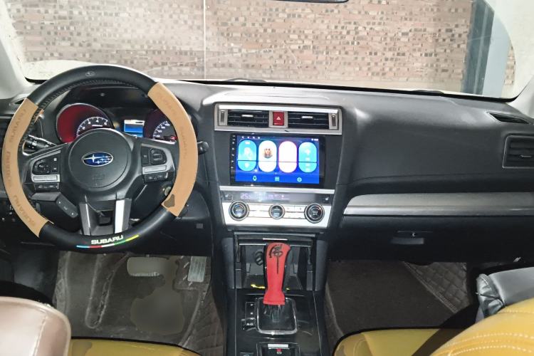 Used Subaru Outback 2015 2.5i Classic Edition Center Console
