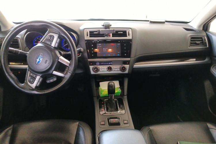 Used Subaru Outback 2015 2.5i Luxury Navigation Edition Center Console