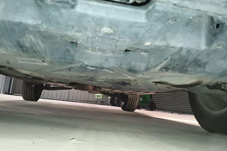 Used Subaru Outback 2015 2.5i Classic Edition Chassis Front