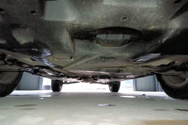 Used Subaru Outback 2015 2.5i Classic Edition Chassis Front