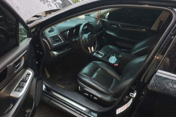 Used Subaru Outback 2015 2.0DIT Prestige Edition Driver Seat