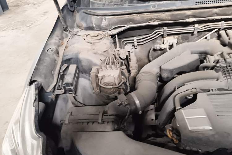Used Subaru Outback 2015 2.5i Classic Edition Engine Bay Right