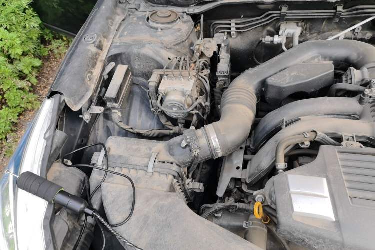Used Subaru Outback 2015 2.5i Luxury Navigation Edition Engine Bay Right