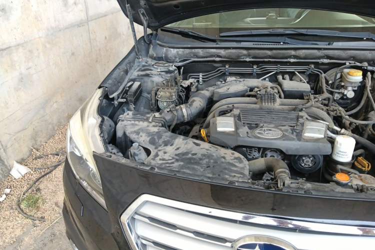 Used Subaru Outback 2015 2.5i Luxury Navigation Edition Engine Bay Right