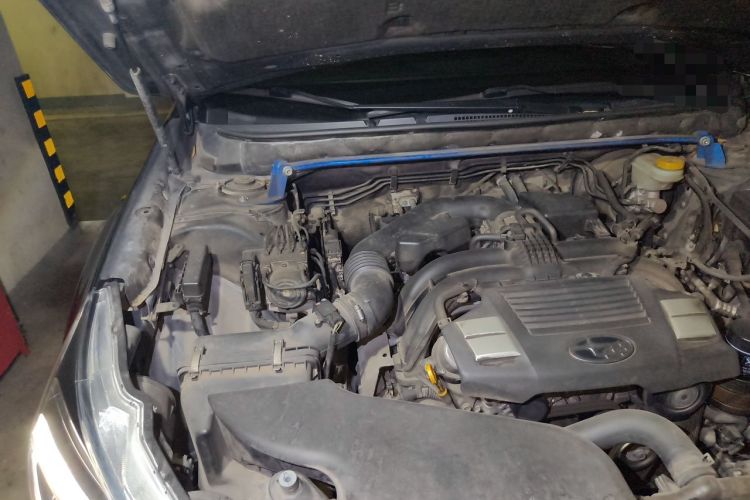Used Subaru Outback 2015 2.5i Sport Navigation Edition Engine Bay Right