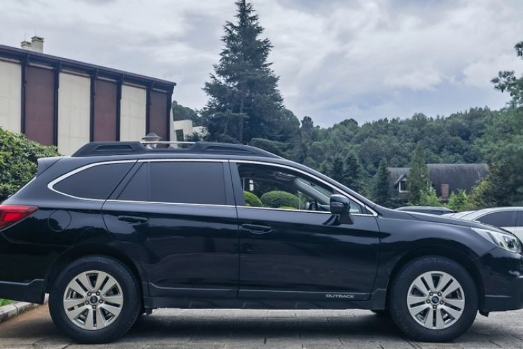 Used Subaru Outback 2015 2.5i Luxury Navigation Edition Exterior 3