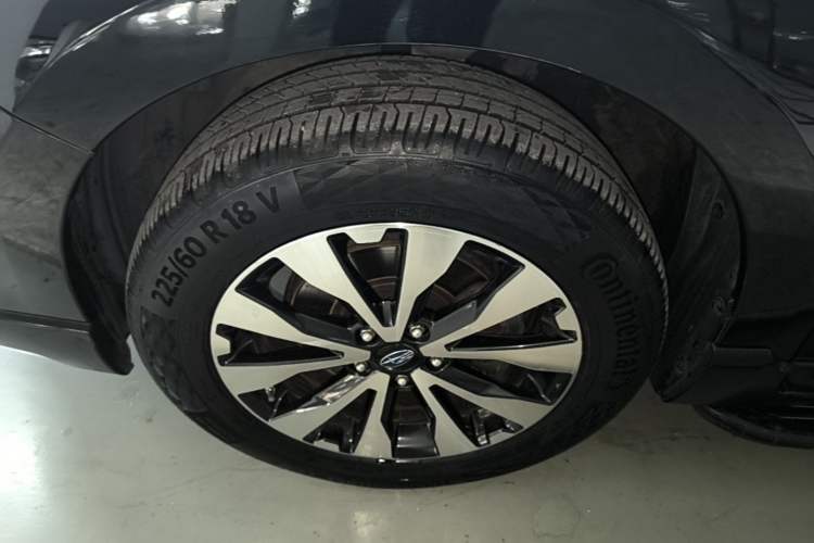 Used Subaru Outback 2015 2.5i Sport Navigation Edition Exterior 4
