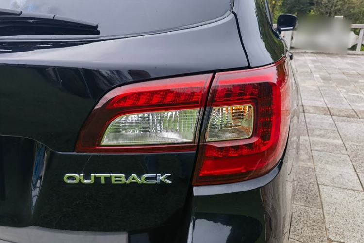 Used Subaru Outback 2015 2.5i Luxury Navigation Edition Exterior 7