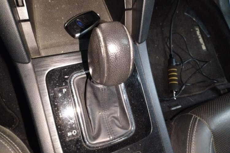 Used Subaru Outback 2015 2.5i Sport Navigation Edition Gear Lever
