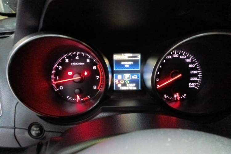 Used Subaru Outback 2015 2.5i Classic Edition Instrument Cluster