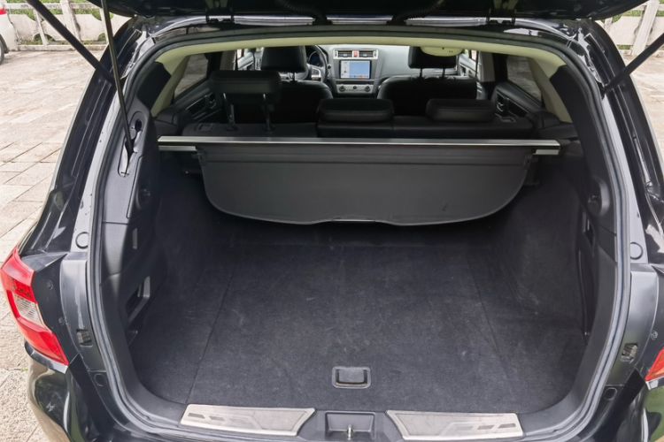Used Subaru Outback 2015 2.5i Luxury Navigation Edition Interior 6
