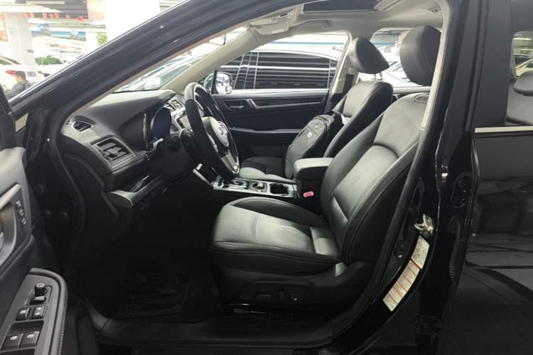 Used Subaru Outback 2015 2.5i Sport Navigation Edition Left Front Seat