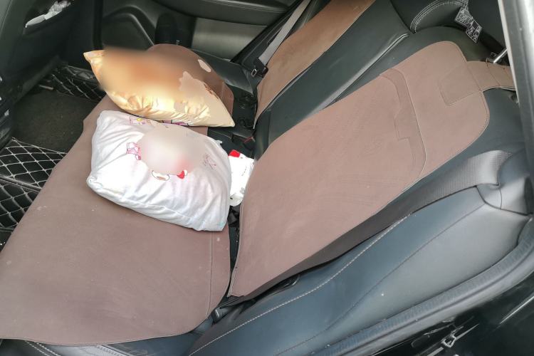 Used Subaru Outback 2015 2.5i Luxury Navigation Edition Left Rear Seat