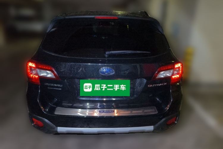 Used Subaru Outback 2015 2.5i Sport Navigation Edition Rear