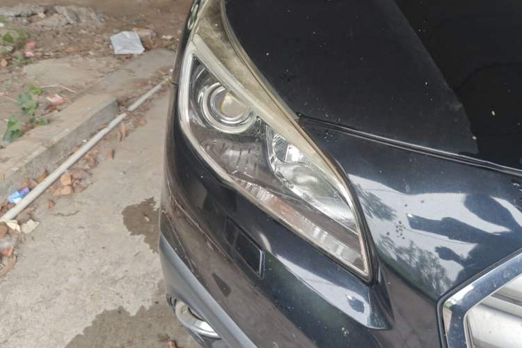 Used Subaru Outback 2015 2.5i Luxury Navigation Edition Right Front Headlight