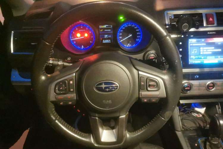Used Subaru Outback 2015 2.5i Sport Navigation Edition Steering Wheel