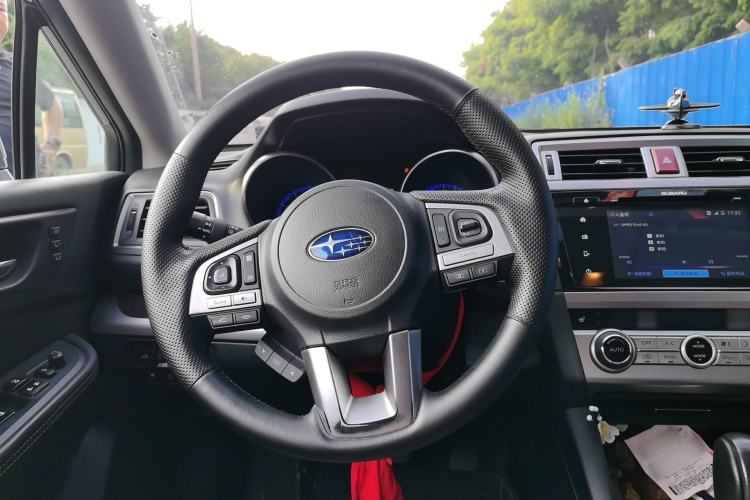 Used Subaru Outback 2015 2.5i Luxury Navigation Edition Steering Wheel