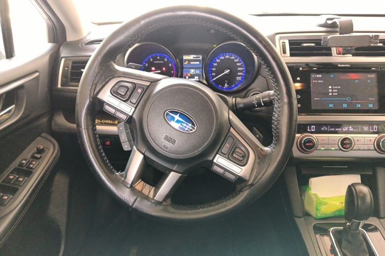 Used Subaru Outback 2015 2.5i Luxury Navigation Edition Steering Wheel