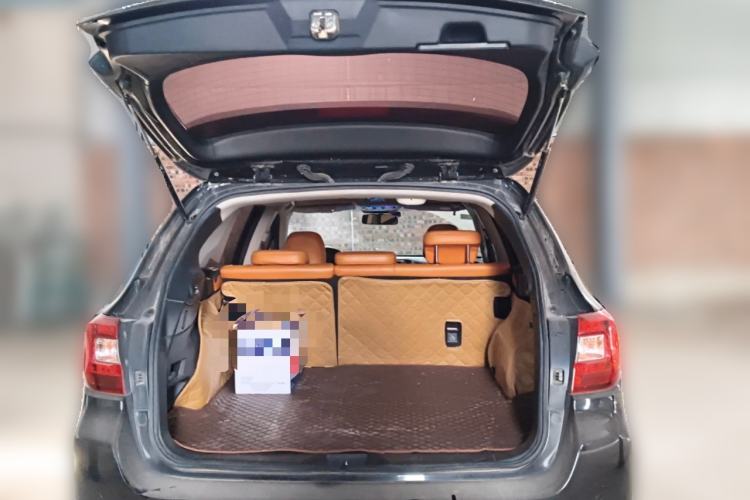 Used Subaru Outback 2015 2.5i Classic Edition Trunk