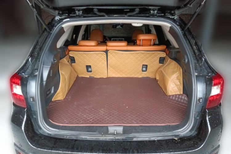 Used Subaru Outback 2015 2.5i Classic Edition Trunk