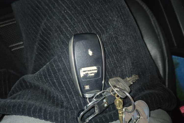Used Subaru Outback 2015 2.5i Luxury Navigation Edition Vehicle Key