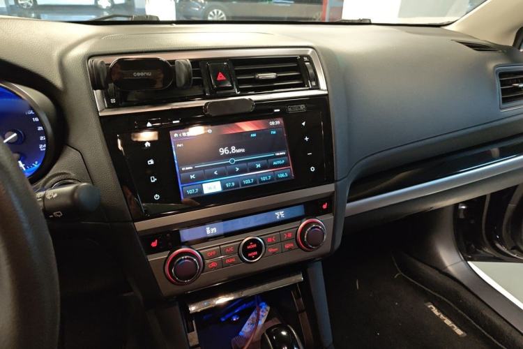 Used Subaru Outback 2015 2.5i Sport Navigation Edition Audio And AC Panel