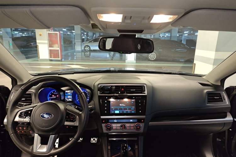 Used Subaru Outback 2015 2.5i Sport Navigation Edition Center Console