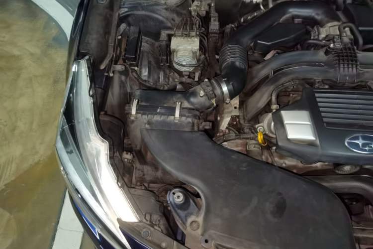 Used Subaru Outback 2015 2.5i Sport Navigation Edition Engine Bay Right