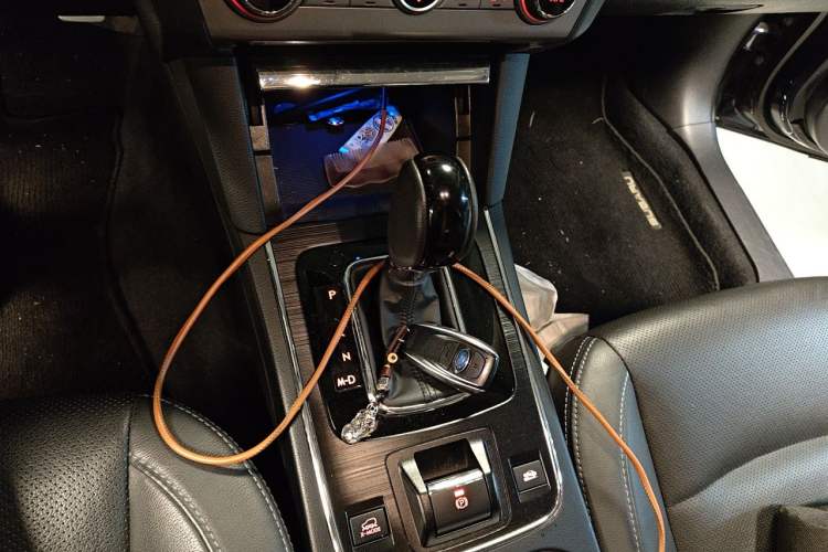 Used Subaru Outback 2015 2.5i Sport Navigation Edition Gear Lever