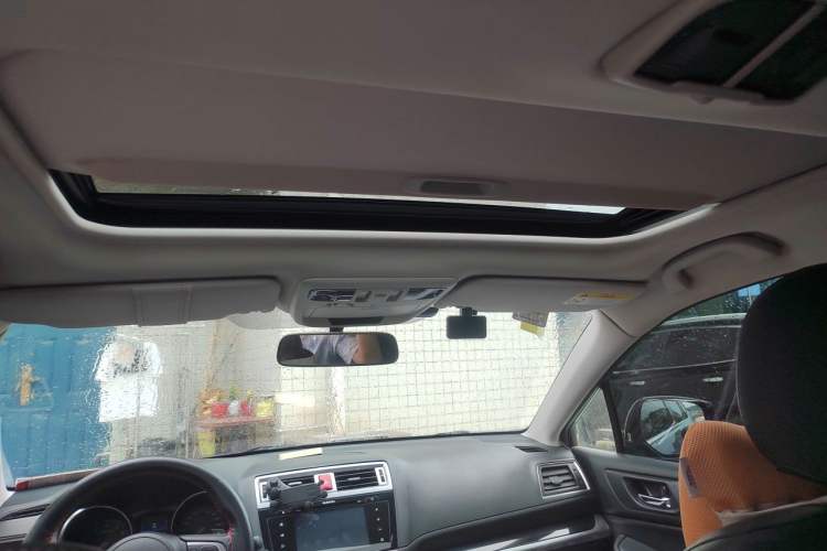 Used Subaru Outback 2015 2.5i Sport Navigation Edition Headliner