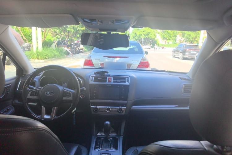 Used Subaru Outback 2015 2.5i Luxury Navigation Edition Headliner