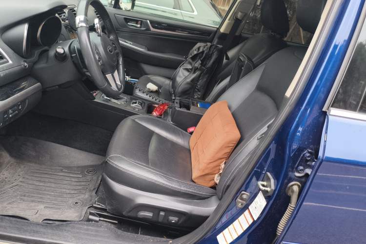 Used Subaru Outback 2015 2.0DIT Prestige Edition Left Front Seat