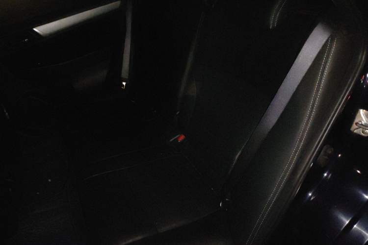 Used Subaru Outback 2015 2.5i Classic Edition Left Rear Seat