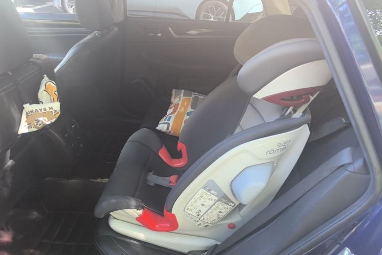 Used Subaru Outback 2015 2.5i Luxury Navigation Edition Left Rear Seat