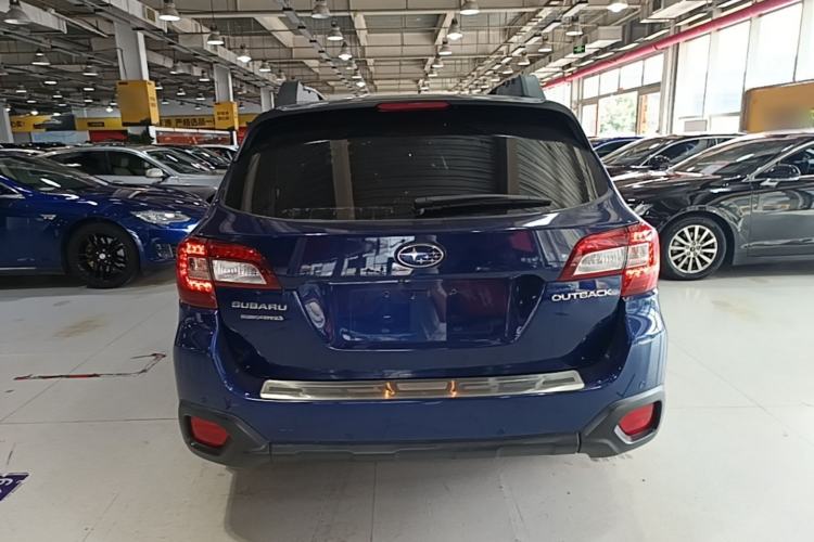 Used Subaru Outback 2015 2.5i Luxury Navigation Edition Rear