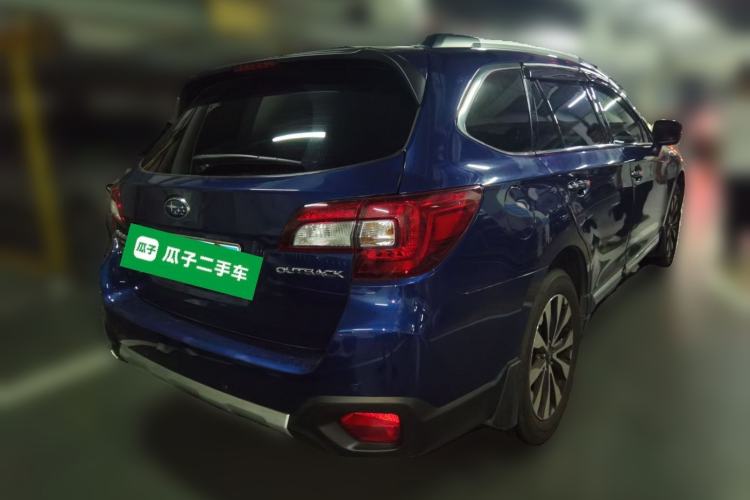 Used Subaru Outback 2015 2.5i Sport Navigation Edition Rear Right 45 Deg