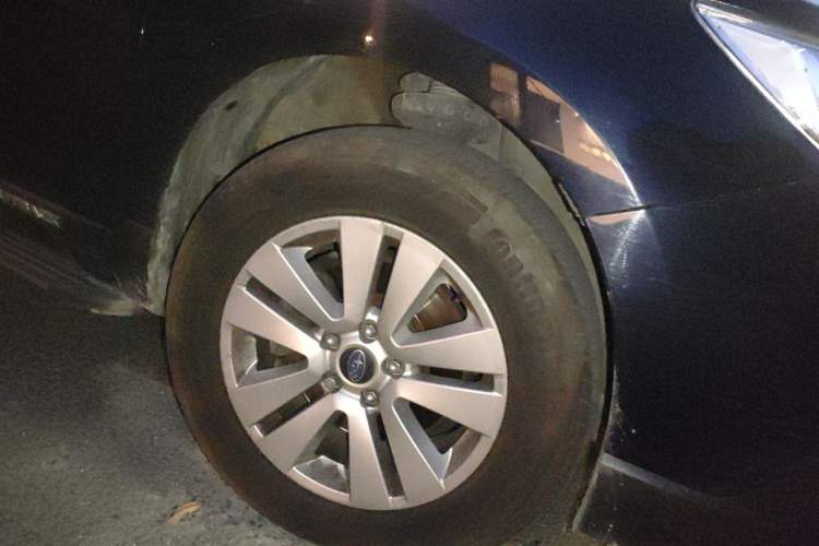Used Subaru Outback 2015 2.5i Classic Edition Right Front Wheel Hub