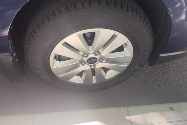 Used Subaru Outback 2015 2.5i Luxury Navigation Edition Right Front Wheel Hub