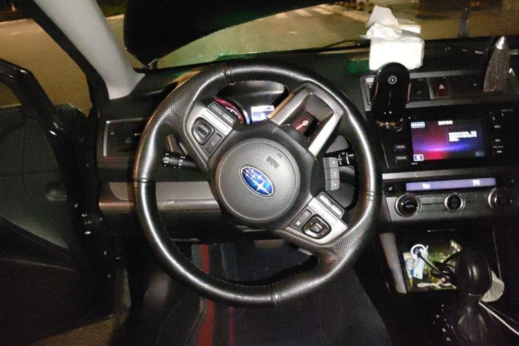 Used Subaru Outback 2015 2.5i Classic Edition Steering Wheel