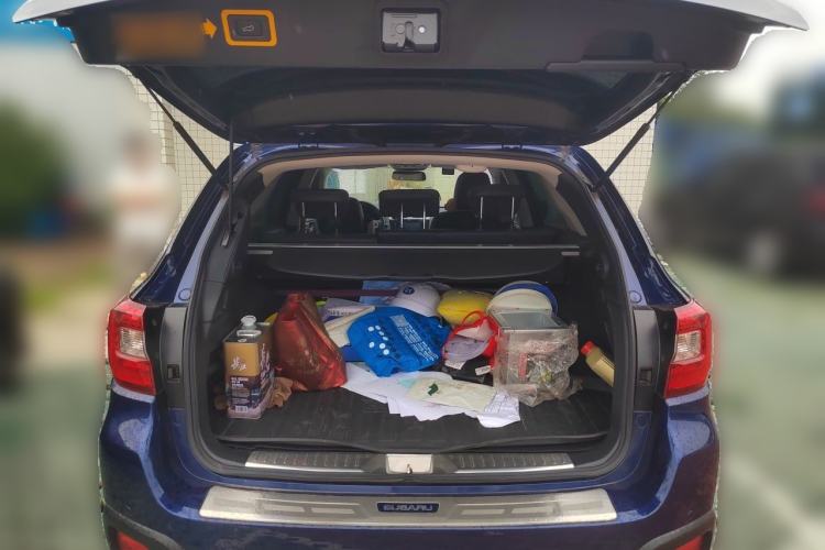Used Subaru Outback 2015 2.5i Sport Navigation Edition Trunk