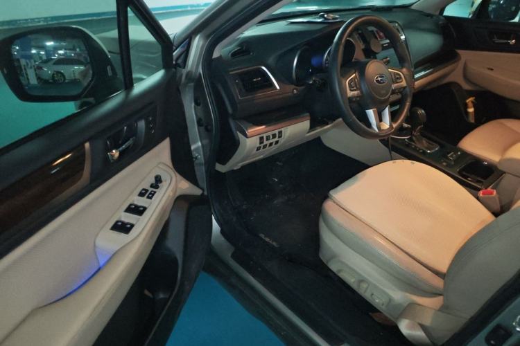 Used Subaru Outback 2015 2.5i Luxury Navigation Edition Driver Seat