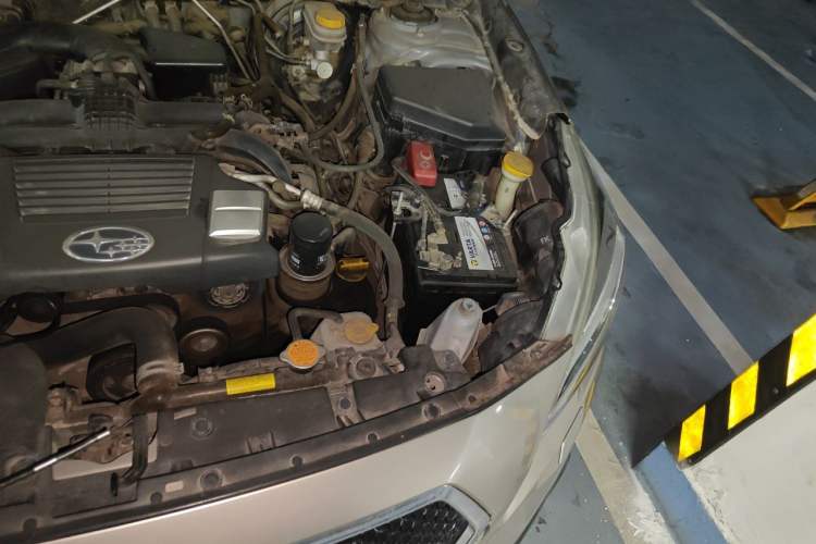 Used Subaru Outback 2015 2.5i Luxury Navigation Edition Engine Bay Left
