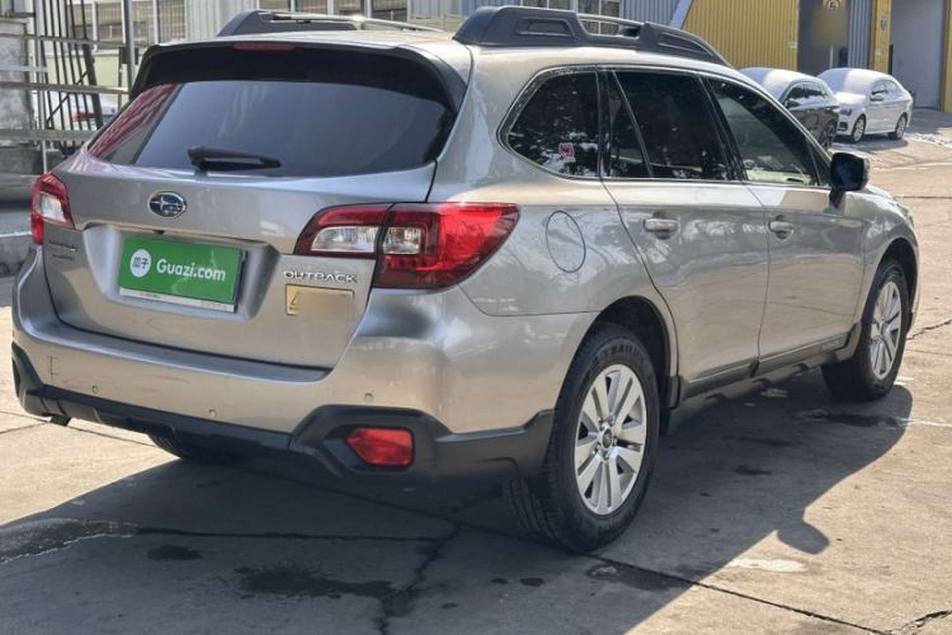 Used Subaru Outback 2015 2.5i Luxury Navigation Edition Exterior 5