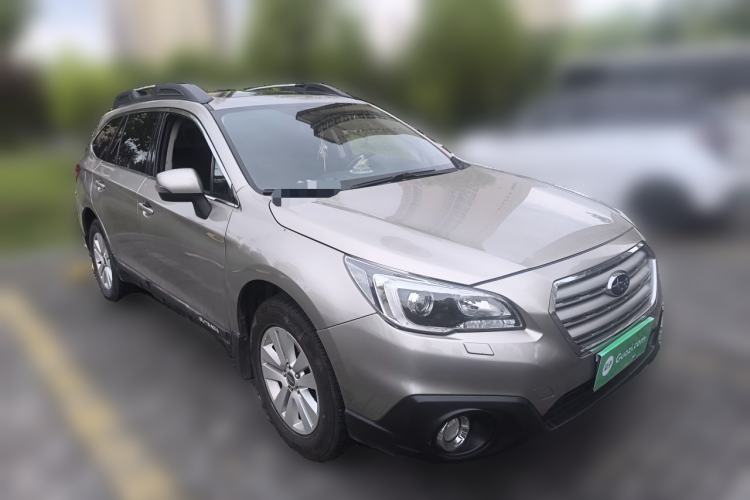 Used Subaru Outback 2015 2.5i Luxury Navigation Edition Front Right 45 Deg