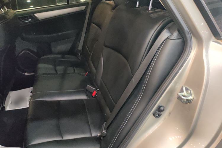 Used Subaru Outback 2015 2.5i Classic Edition Left Rear Seat
