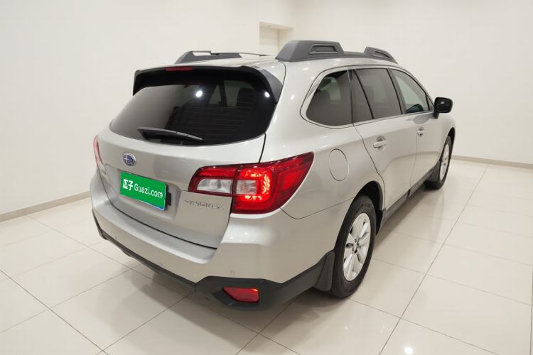 Used Subaru Outback 2015 2.5i Classic Edition Rear Right 45 Deg