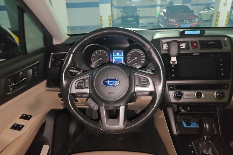 Used Subaru Outback 2015 2.5i Luxury Navigation Edition Steering Wheel